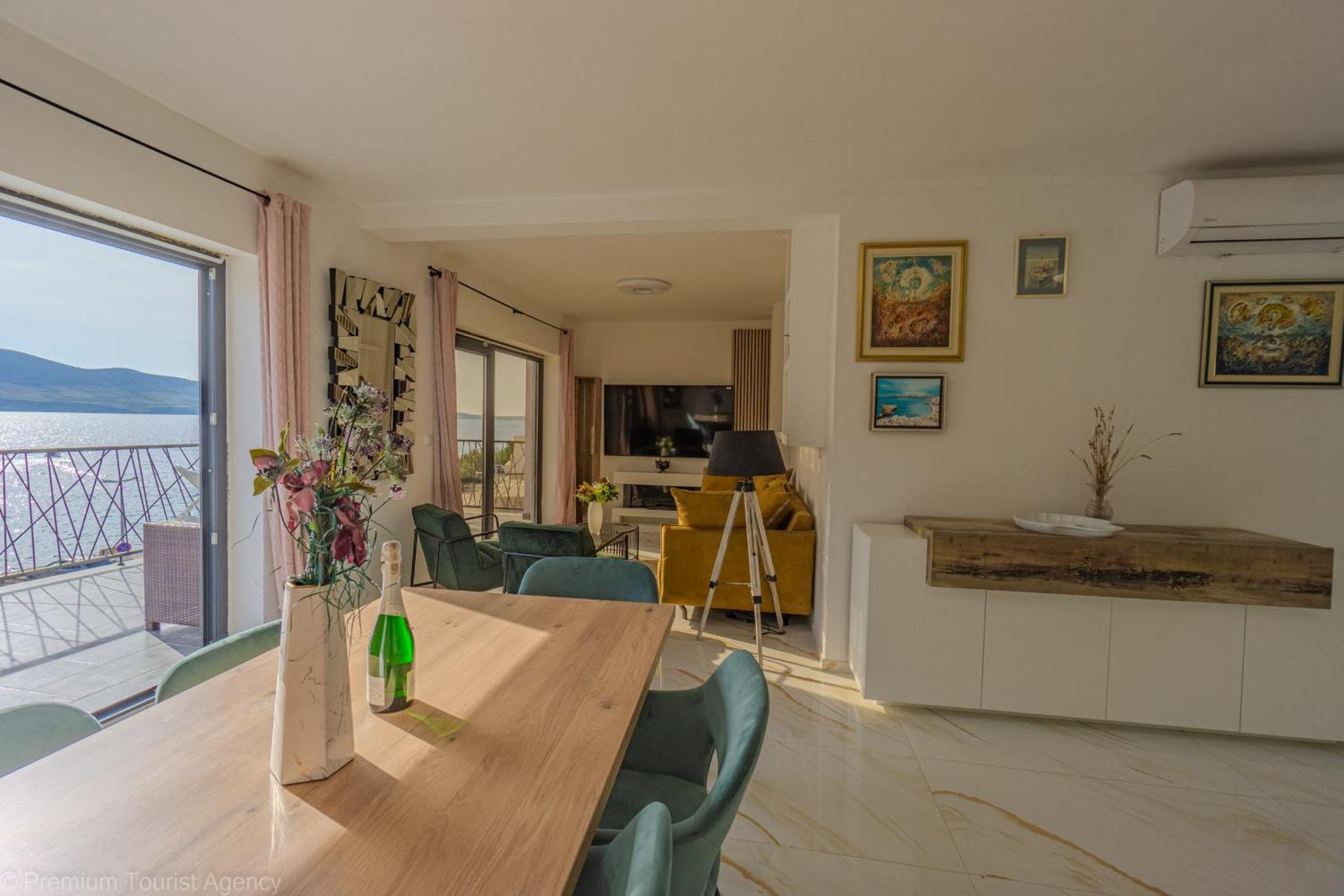 Ivica Super Comfortable, Newly Furnished Apartment In A Top Location Metajna Exterior photo
