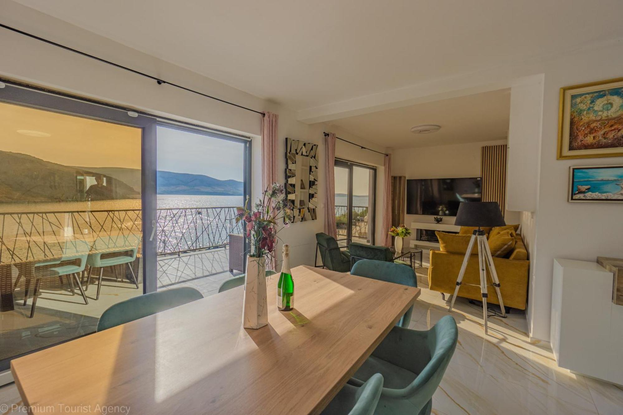 Ivica Super Comfortable, Newly Furnished Apartment In A Top Location Metajna Exterior photo